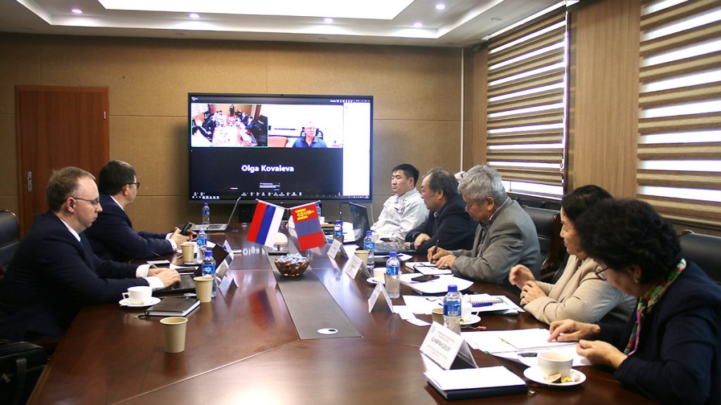 Монгол, Оросын Засгийн газар хоорондын комиссын дэргэдэх Геологи, газрын хэвлийн ашиглалтын хамтарсан дэд комиссын ажлын хэсгийн техникийн хуралдаан болж байна